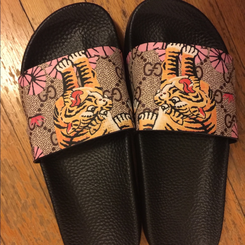 Gucci slides